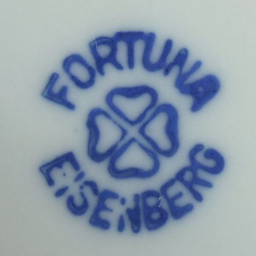 Kleeblatt mit Schriftzug »FORTUNA« und »EISENBERG«