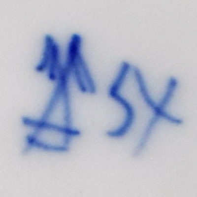 Unterglasurblaue Marke mit gekreuzte Irgenwas