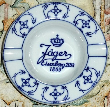 Aschenbecher mit Jäger Eisenberg DDR 1869